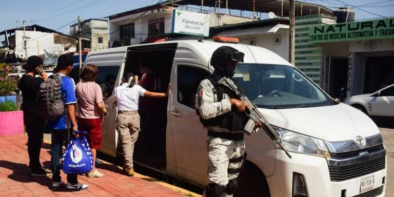 Rescatan a 28 migrantes venezolanos en Chiapas tras secuestro exprés