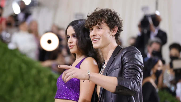 Shawn Mendes habla abiertamente sobre su amistad con Camila Cabello