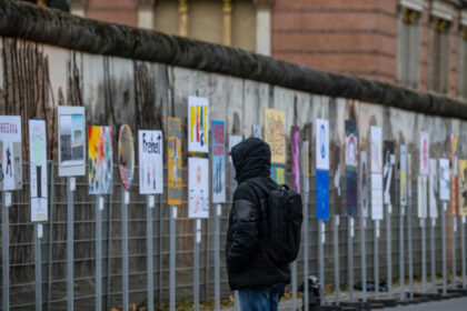Alemania honra a las víctimas del Muro de Berlín en su aniversario