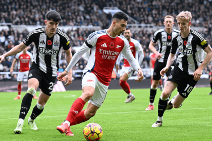 Arsenal sufre otra derrota ante Newcastle y acumula tres tropiezos seguidos