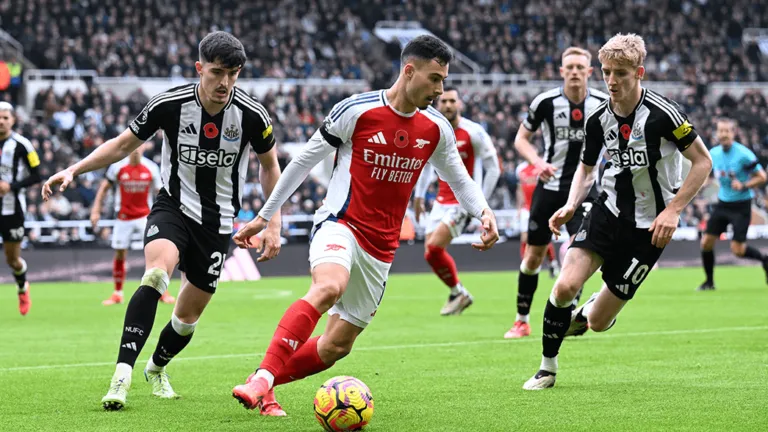 Arsenal sufre otra derrota ante Newcastle y acumula tres tropiezos seguidos