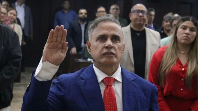 Tarek William Saab agradece a la Asamblea Nacional por su reelección