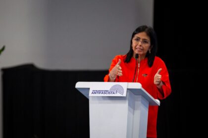 Delcy Rodríguez critica las elecciones estadounidenses y denuncia el intervencionismo