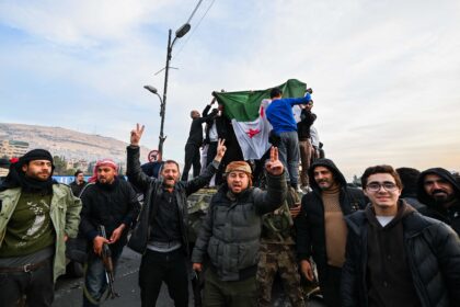 Insurgentes sirios declaran la caída de Damasco y el fin del régimen de Bashar al Asad