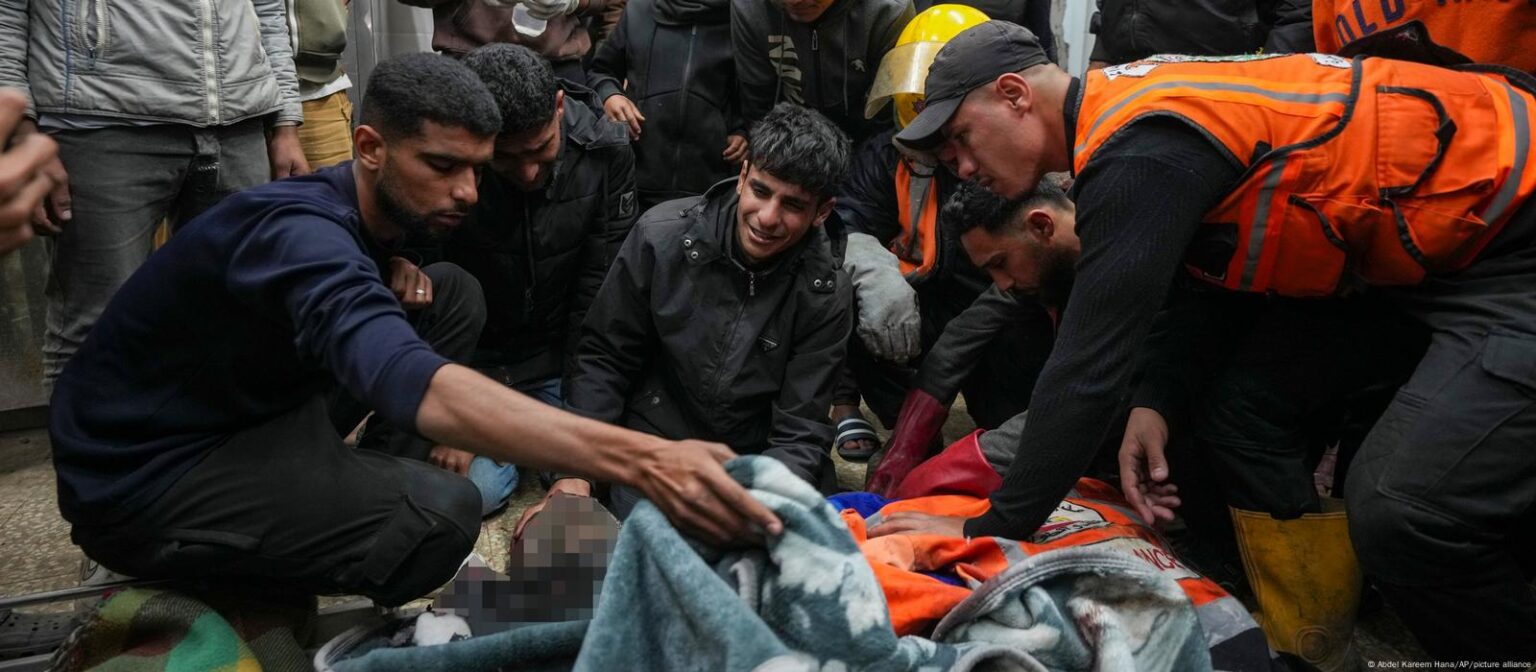 Periodista de Al Jazeera muere en un bombardeo israelí en Gaza