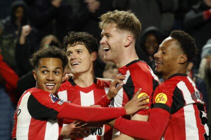 Brentford se impone al Newcastle y sigue escalando en la Premier League