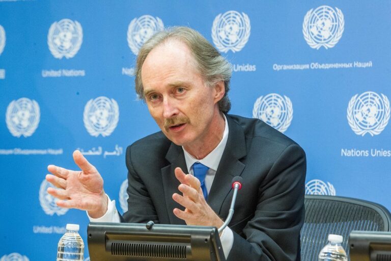 Enviado de la ONU llega a Siria para impulsar la formación de un gobierno inclusivo