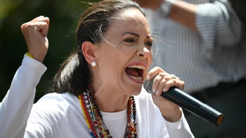María Corina Machado advierte a Maduro: "Negociar es su mejor opción" María Corina Machado