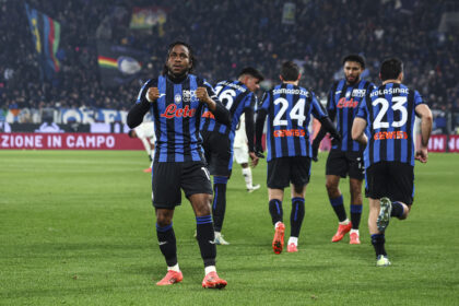 Atalanta supera al AC Milán y se posiciona como líder de la Serie A