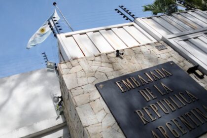 embajada argentina caracas