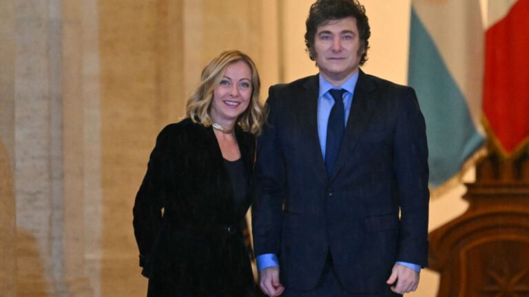 Javier Milei recibe la ciudadanía italiana en medio de controversia política en Roma