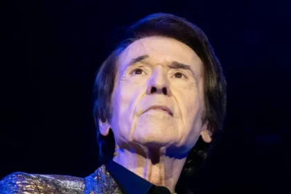 Raphael, ícono de la música española, es diagnosticado con linfoma cerebral