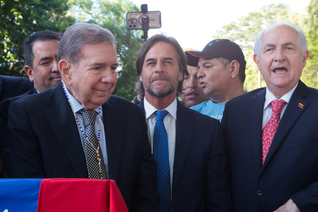 Gobierno venezolano rompe relaciones diplomáticas con Paraguay Gobierno venezolano rompe relaciones diplomáticas con Paraguay