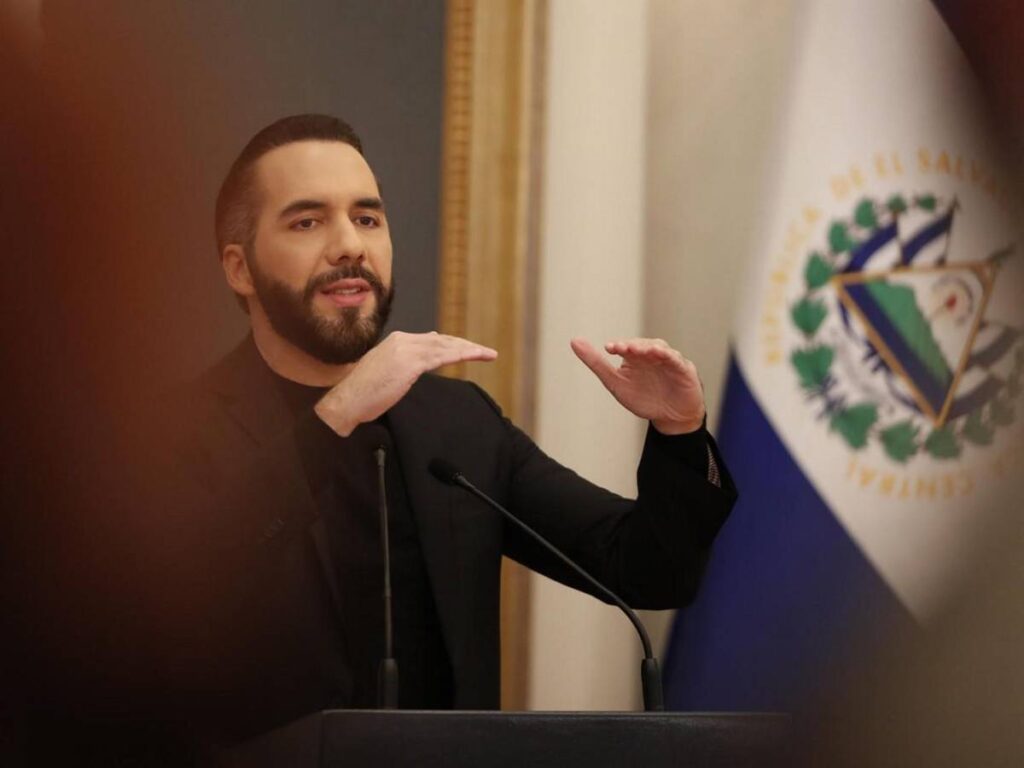 Bukele anticipa un 2025 "exponencial" para el bitcóin con Trump en el poder