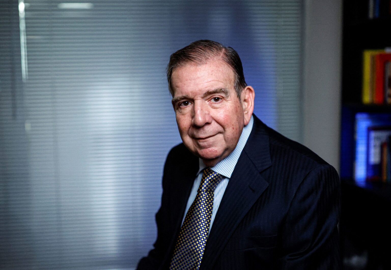 Edmundo González reafirma su compromiso con la democracia en un mensaje de Año Nuevo