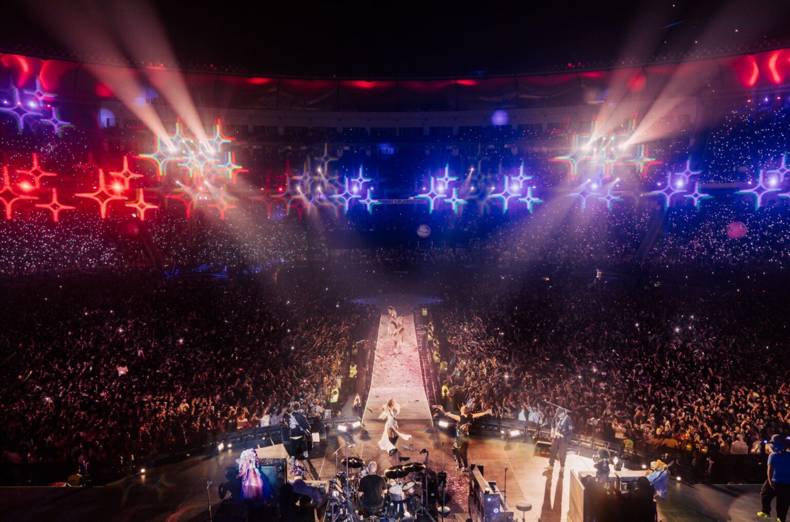 Coldplay arrasa en su segundo y último concierto en India