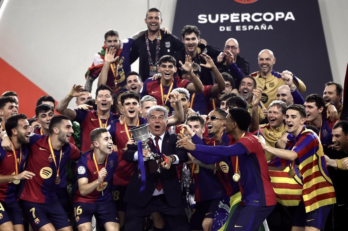 Barcelona conquista la Supercopa de España tras vencer al Real Madrid Barcelona conquista la Supercopa de España tras vencer al Real Madrid
