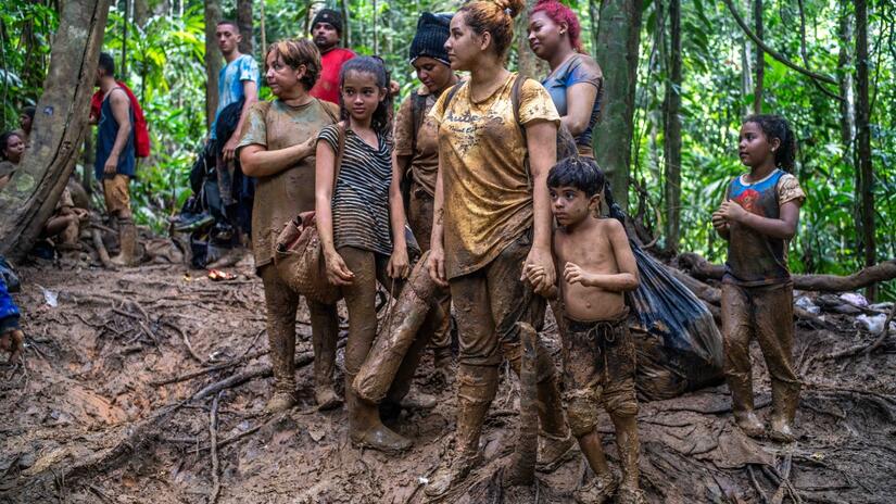 Cruce de migrantes por la selva del Darién cae un 93 % en enero de 2025