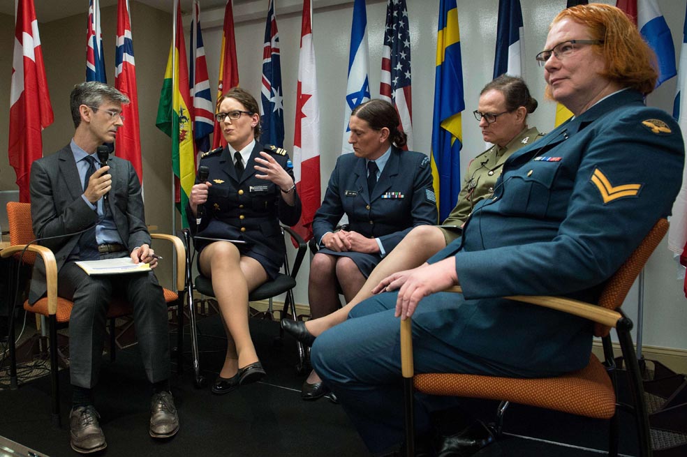 Trump firma decreto para prohibir la ideología transgénero en el ejército de EE.UU. trump
