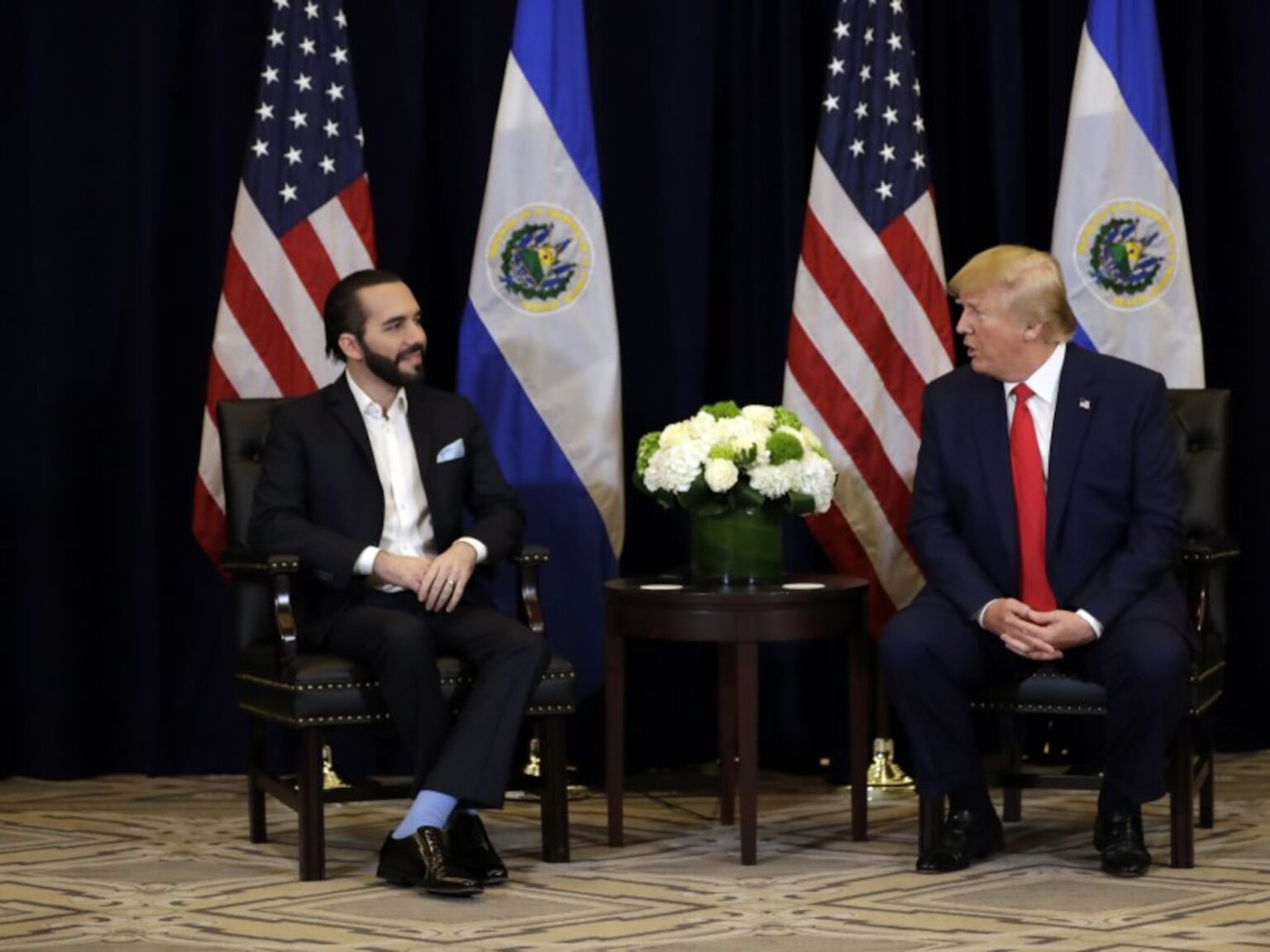 Bukele anticipa un 2025 "exponencial" para el bitcóin con Trump en el poder