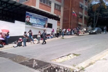 Presos adultos defienden a adolescentes detenidos en protestas post-electorales en Venezuela