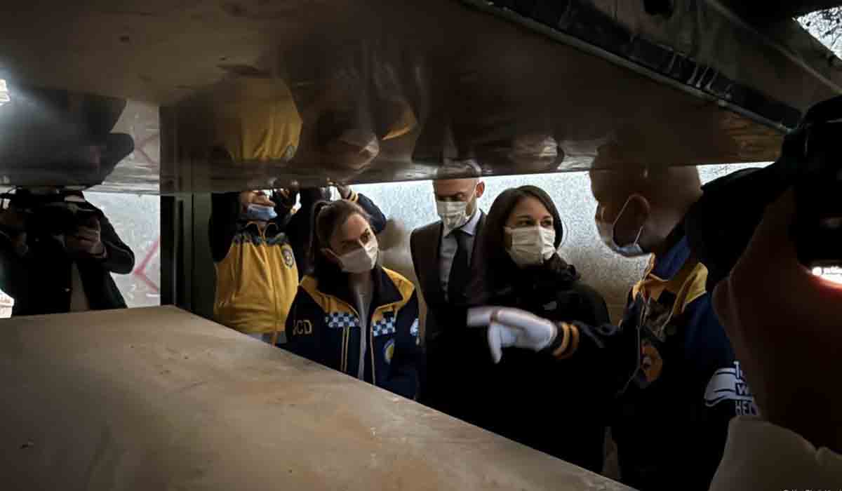 Ministros de Exteriores europeos visitan la prisión de Sednaya en Siria