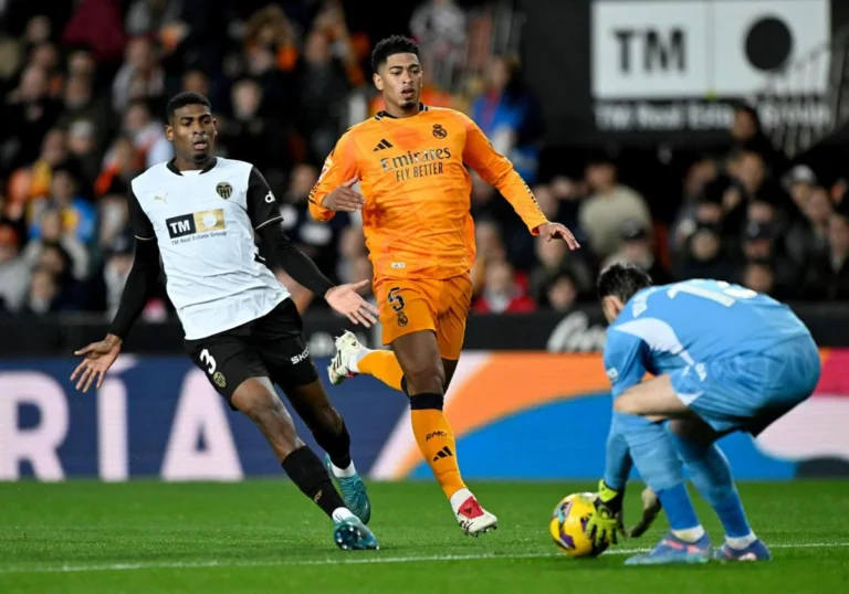 Real Madrid inicia el 2025 con una remontada ante el Valencia