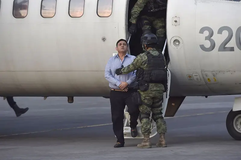 México extradita a 29 narcotraficantes a Estados Unidos en operativo histórico