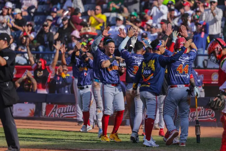 Cardenales de Lara buscan su clasificación a semifinales en la Serie del Caribe 2025