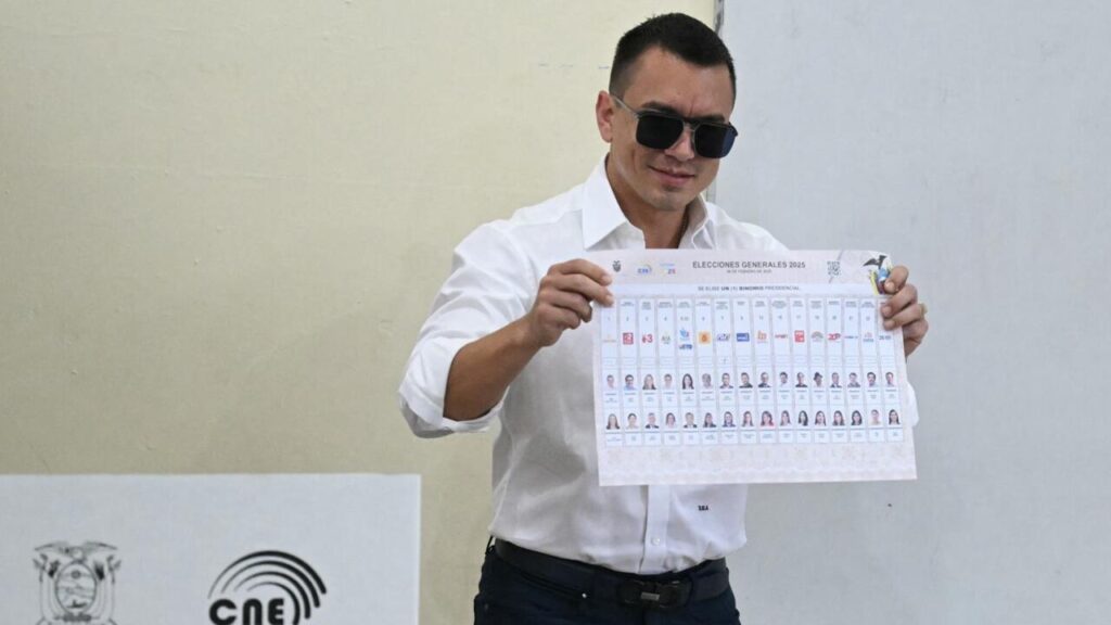 Ecuador inicia su jornada electoral en medio de violencia y crisis económica