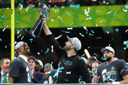 Eagles aplastan a los Chiefs y conquistan el Super Bowl