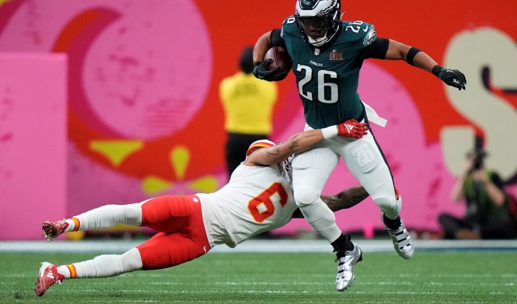 Eagles aplastan a los Chiefs y conquistan el Super Bowl