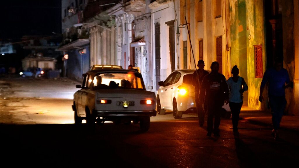 Cuba suspende actividades laborales y educativas por crisis energética Cuba suspende actividades laborales y educativas por crisis energética