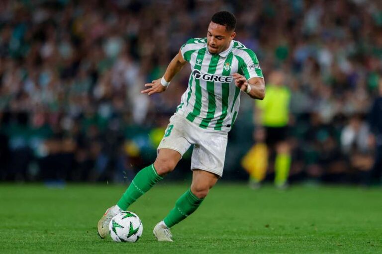 Vitor Roque se convierte en nuevo jugador del Palmeiras tras acuerdo entre Barcelona y Betis