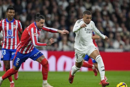 Real Madrid y Atlético empatan 1-1 y los merengues se mantienen como líderes de LaLiga