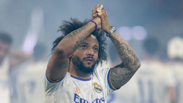 Marcelo anuncia su retiro del fútbol profesional