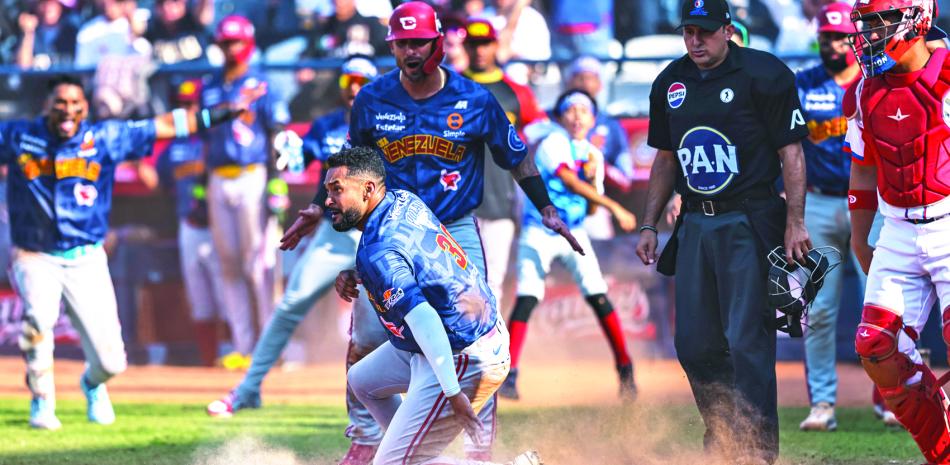 Cardenales de Lara buscan su clasificación a semifinales en la Serie del Caribe 2025
