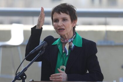 Apagón en Chile: 3 muertos y 207 detenidos durante estado de excepción