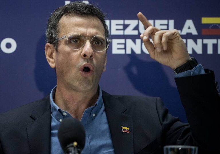 Capriles anuncia su participación en las elecciones regionales y parlamentarias de abril