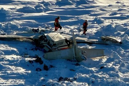 Aeronave se estrella en Alaska y cobra 10 vidas