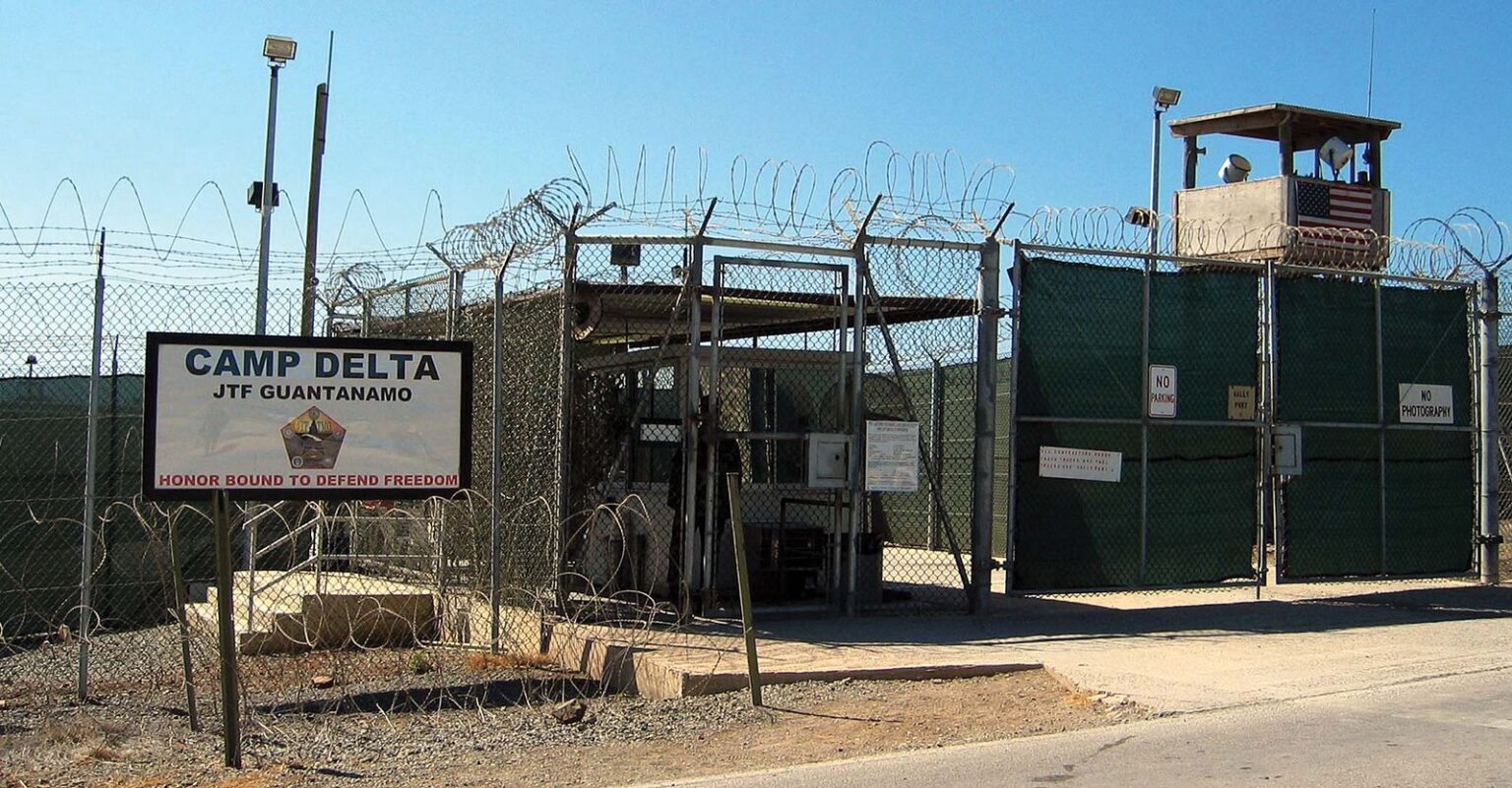 Tribunal federal impide transferencia de inmigrantes venezolanos a Guantánamo Tribunal federal impide transferencia de inmigrantes venezolanos a Guantánamo