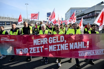 Alemania aislada por aire: Huelga afecta 13 aeropuertos y cancela 3.400 vuelos Alemania aislada por aire: Huelga afecta 13 aeropuertos y cancela 3.400 vuelos