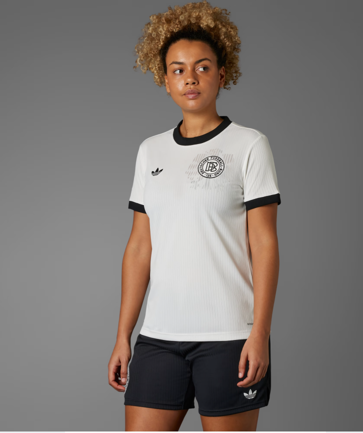 Adidas lanza colección para el aniversario de la Federación Alemana de Fútbol Adidas lanza colección para el aniversario de la Federación Alemana de Fútbol