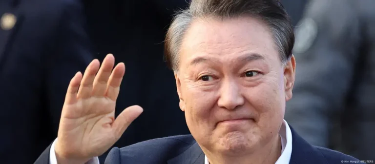 Yoon Suk Yeol, presidente de Corea del Sur, liberado tras 52 días de detención