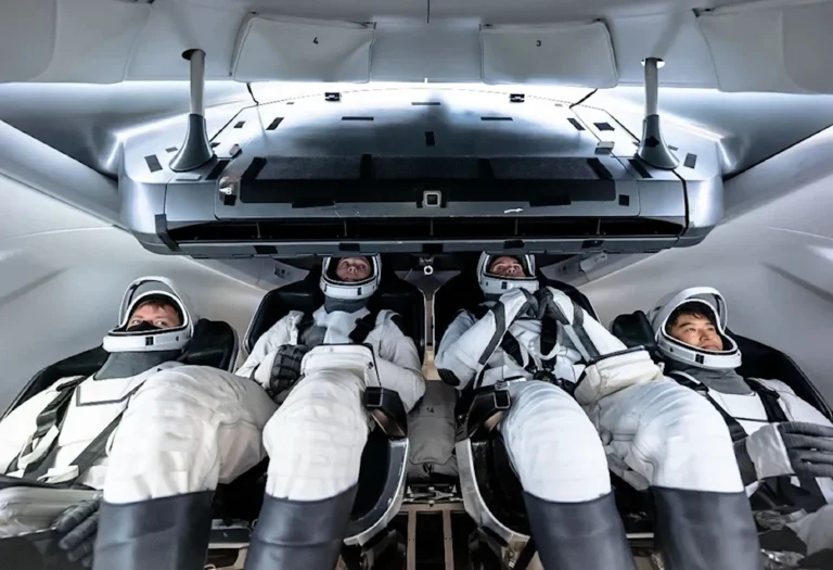 NASA detiene el lanzamiento de la Misión Crew-10