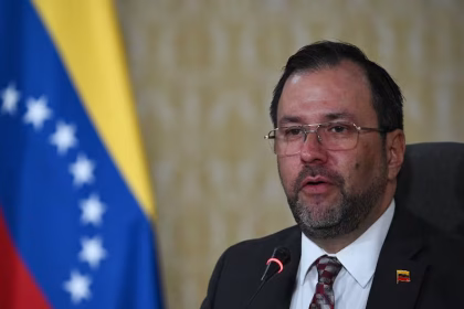 Venezuela rechaza aplicación de Ley de Enemigos Extranjeros de EE.UU. contra migrantes