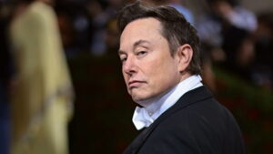 Elon Musk denuncia un ciberataque masivo a la red social X