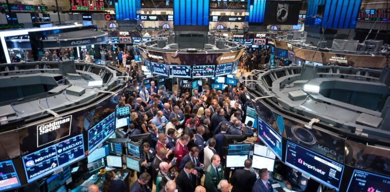 Bolsa de Nueva York rebota con fuerza tras una semana de caídas impulsada por compras de oportunidades