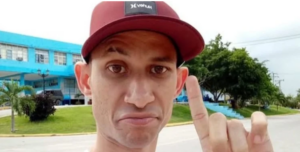 Cuba condena a joven a 7 años de cárcel por críticar al gobierno en redes sociales