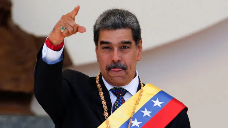 Maduro atribuye recuperación del Papa Francisco a un retrato de José Gregorio Hernández